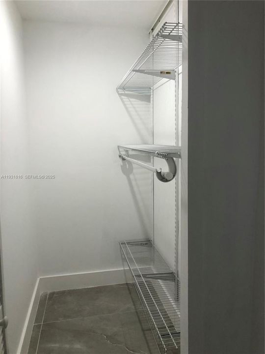 出租: $2,300 (2 贝兹, 2 浴室, 667 平方英尺)