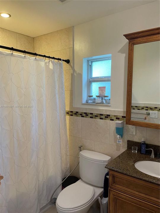 For Rent: $3,750 (3 beds, 2 baths, 1343 Square Feet)