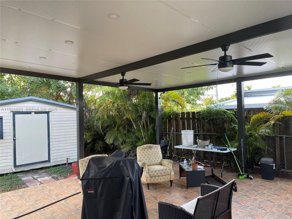 For Rent: $3,750 (3 beds, 2 baths, 1343 Square Feet)