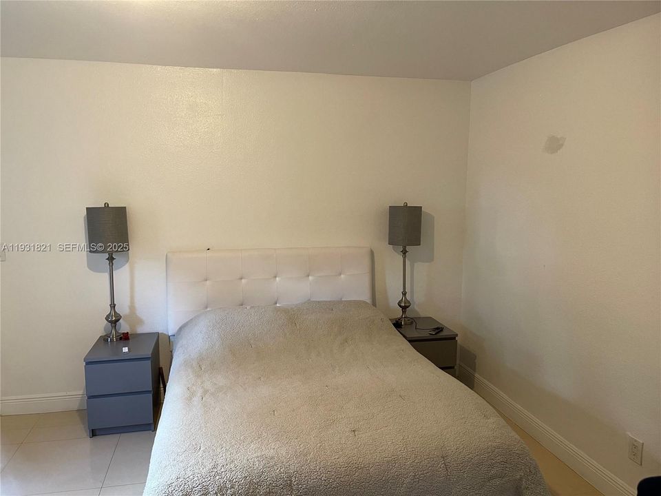 For Rent: $3,750 (3 beds, 2 baths, 1343 Square Feet)