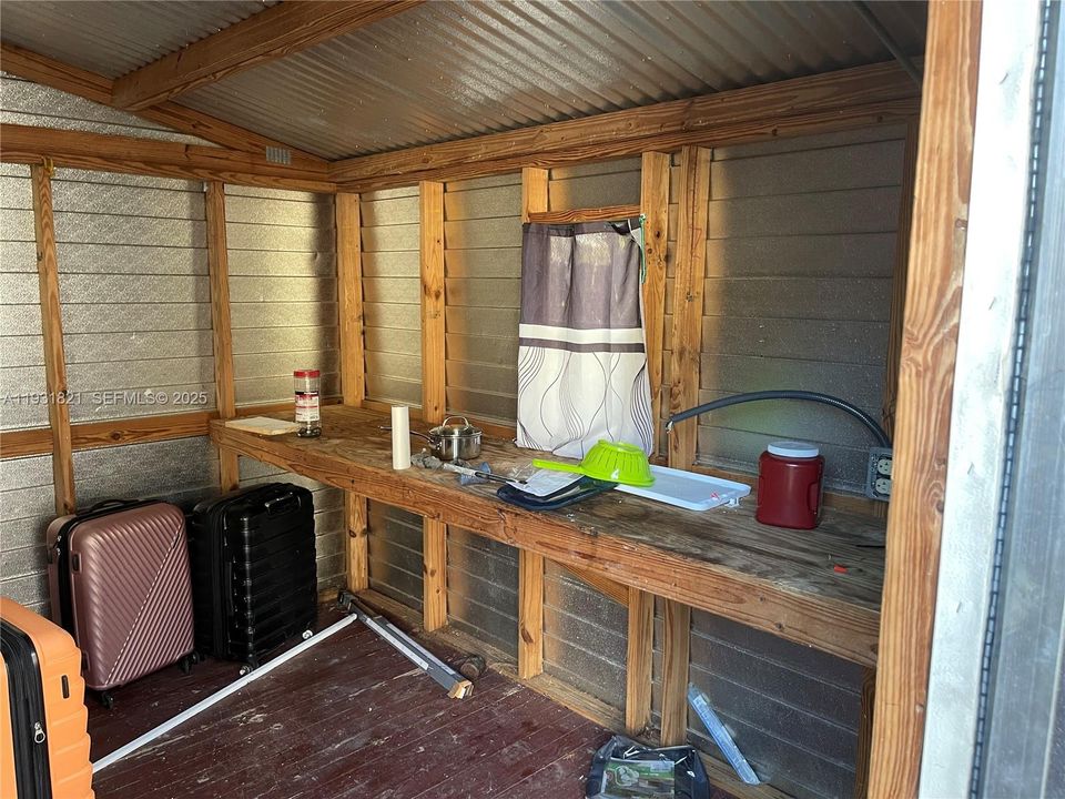 For Rent: $3,750 (3 beds, 2 baths, 1343 Square Feet)