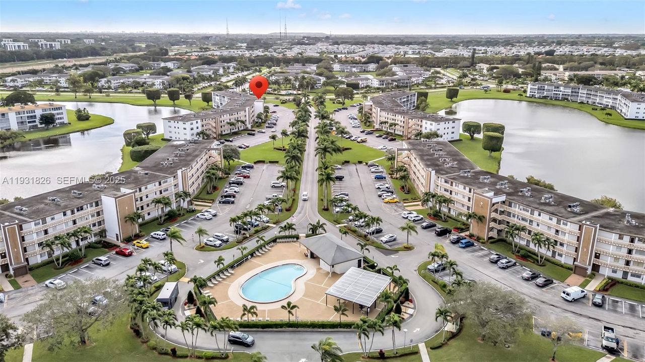 待售: $114,000 (2 贝兹, 1 浴室, 861 平方英尺)