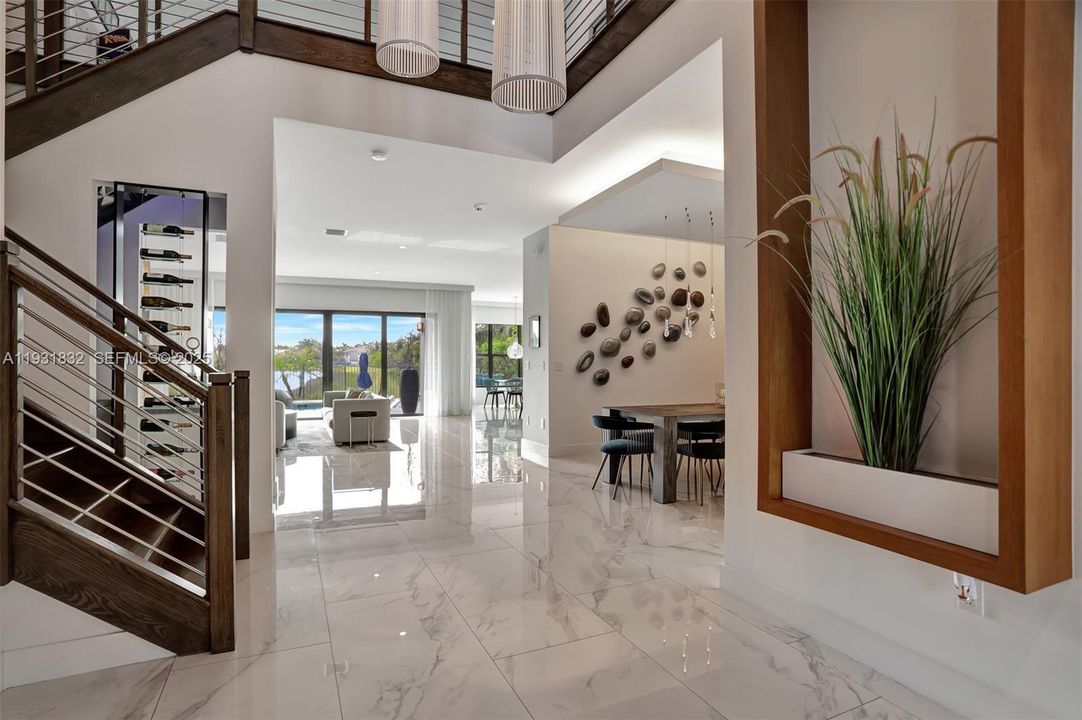 В аренду: $22,000 (5 спален, 5 ванн, 5330 Квадратных фут)