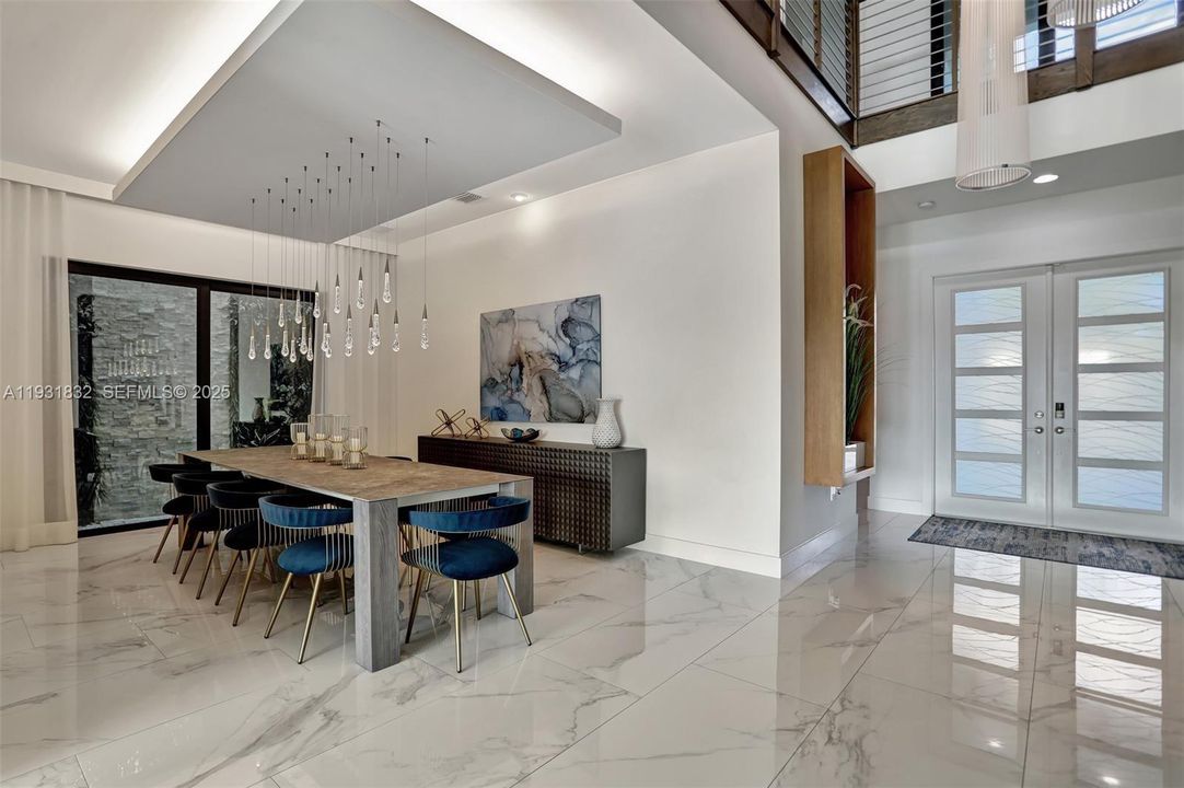 В аренду: $22,000 (5 спален, 5 ванн, 5330 Квадратных фут)