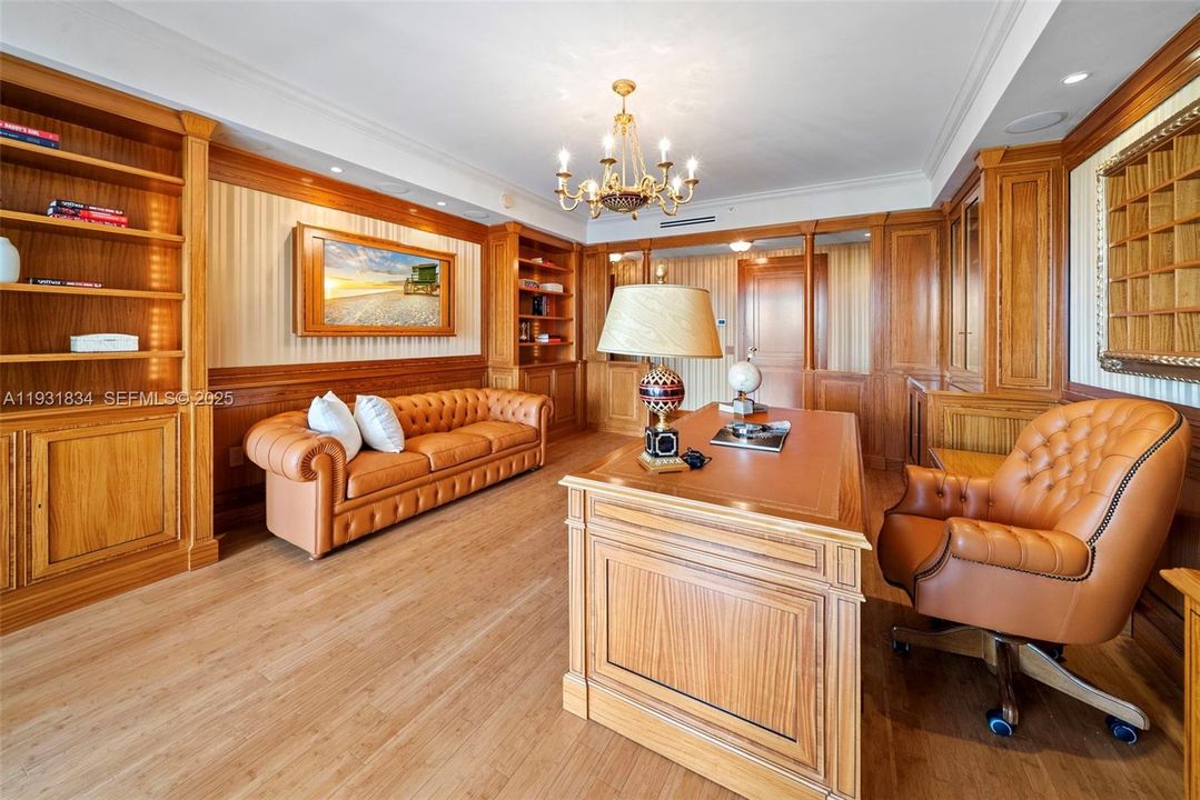 В аренду: $65,000 (5 спален, 5 ванн, 4932 Квадратных фут)