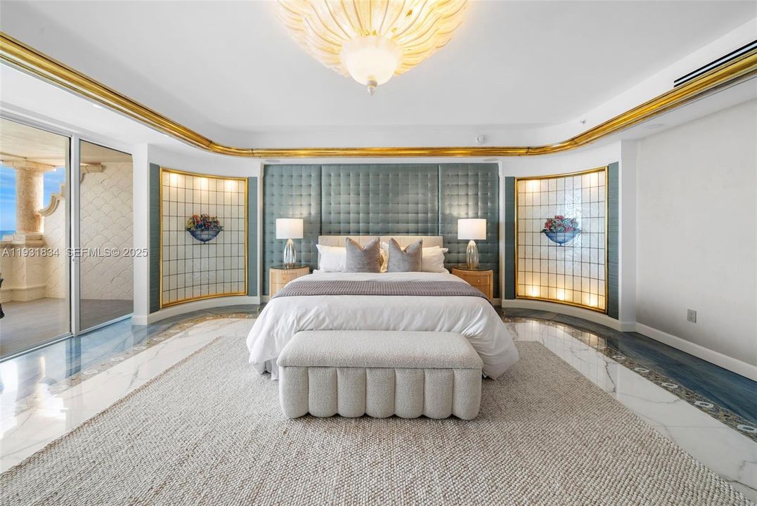 В аренду: $65,000 (5 спален, 5 ванн, 4932 Квадратных фут)