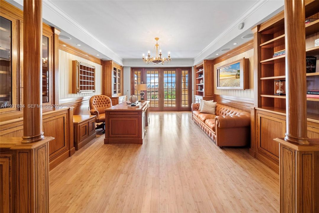 В аренду: $65,000 (5 спален, 5 ванн, 4932 Квадратных фут)