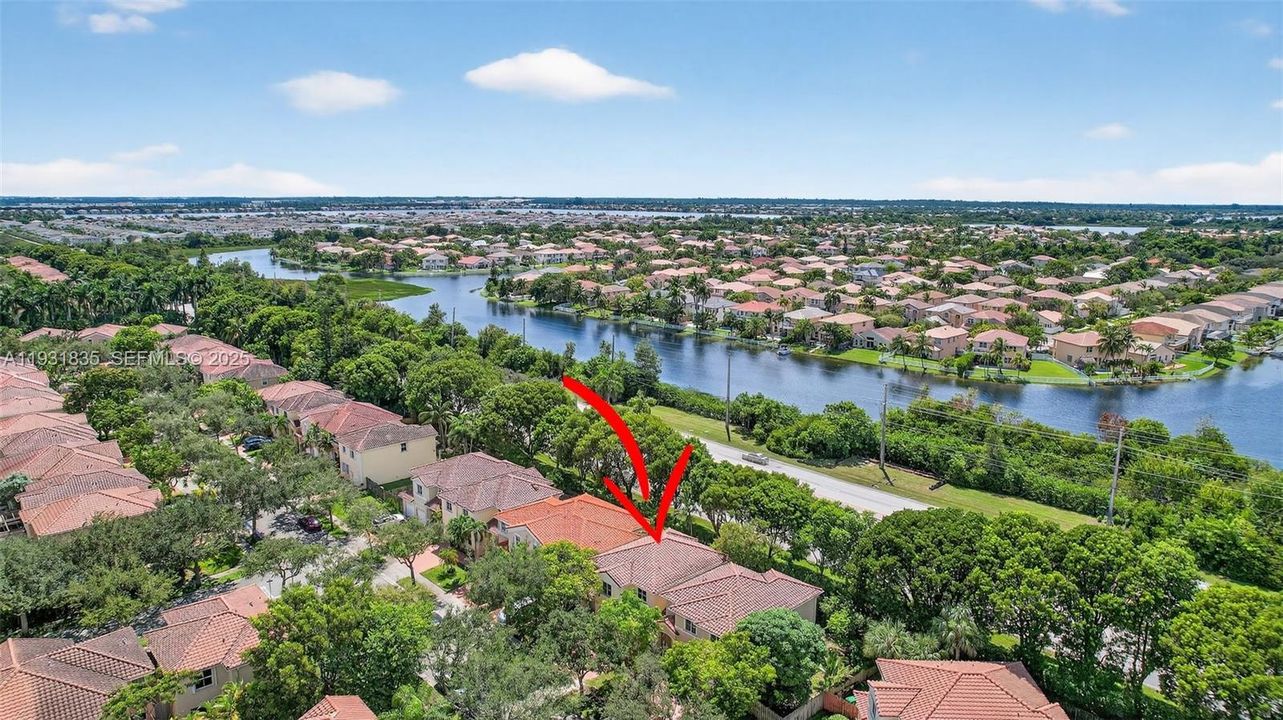 For Rent: $3,500 (4 beds, 3 baths, 1761 Square Feet)