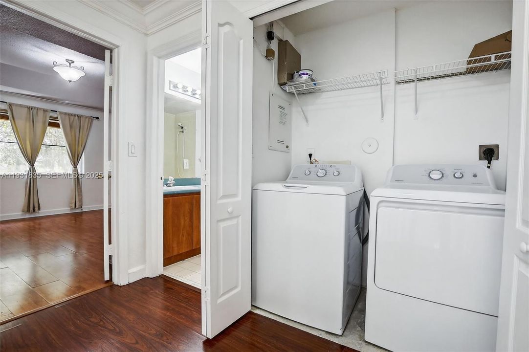 For Rent: $3,500 (4 beds, 3 baths, 1761 Square Feet)