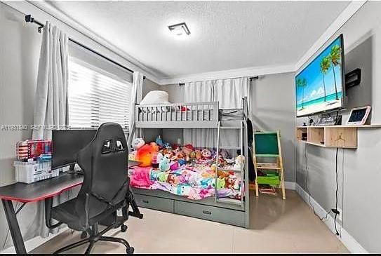 В аренду: $2,800 (2 спален, 1 ванн, 864 Квадратных фут)