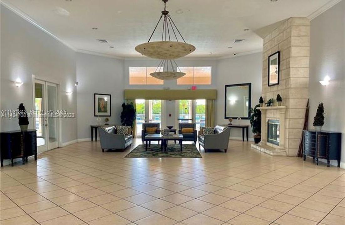 For Rent: $3,800 (4 beds, 2 baths, 1869 Square Feet)