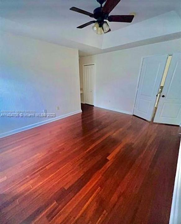 For Rent: $3,800 (4 beds, 2 baths, 1869 Square Feet)