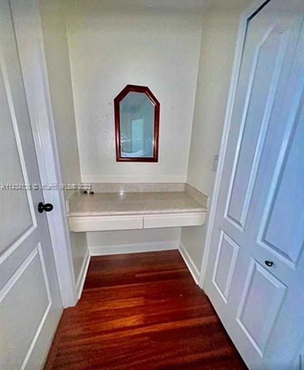 For Rent: $3,800 (4 beds, 2 baths, 1869 Square Feet)