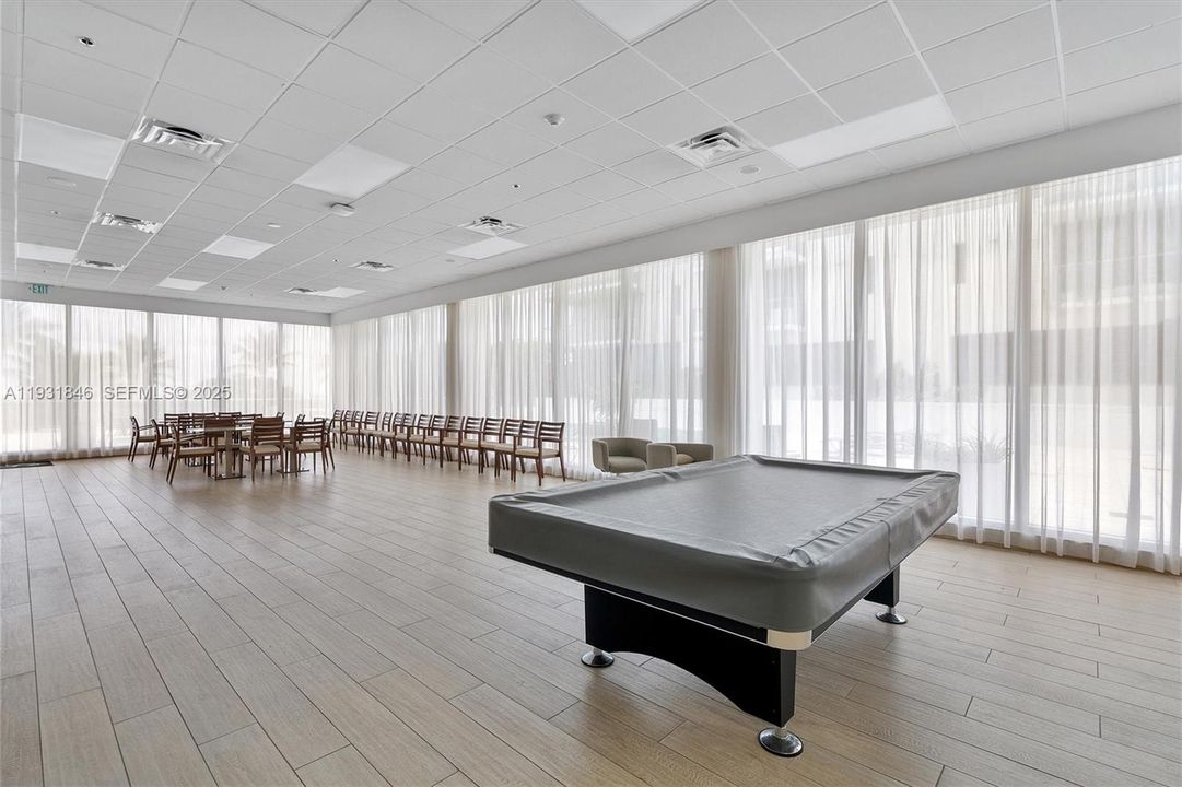 На продажу: $480,000 (1 спален, 1 ванн, 929 Квадратных фут)