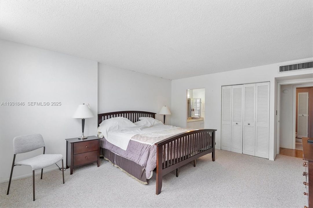 На продажу: $480,000 (1 спален, 1 ванн, 929 Квадратных фут)