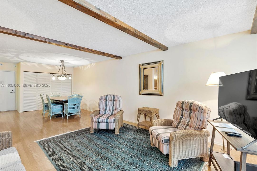 На продажу: $480,000 (1 спален, 1 ванн, 929 Квадратных фут)