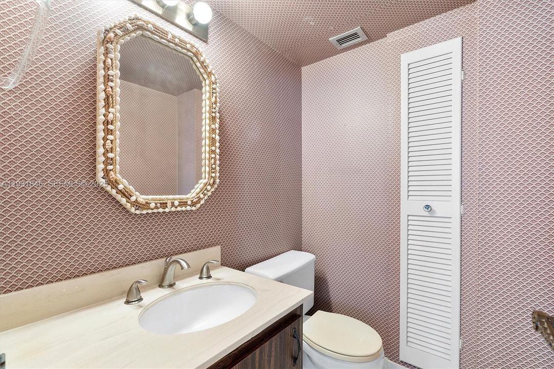 На продажу: $480,000 (1 спален, 1 ванн, 929 Квадратных фут)