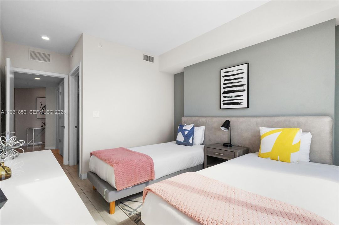 En Venta: $790,000 (2 camas, 2 baños, 1048 Pies cuadrados)