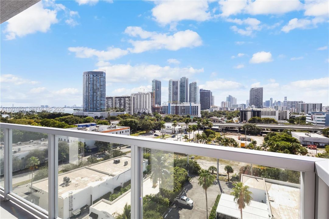 En Venta: $790,000 (2 camas, 2 baños, 1048 Pies cuadrados)