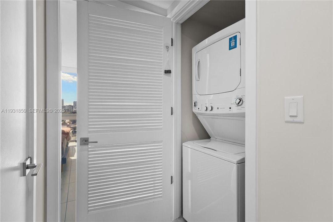 En Venta: $790,000 (2 camas, 2 baños, 1048 Pies cuadrados)