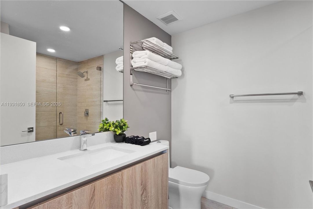 En Venta: $790,000 (2 camas, 2 baños, 1048 Pies cuadrados)