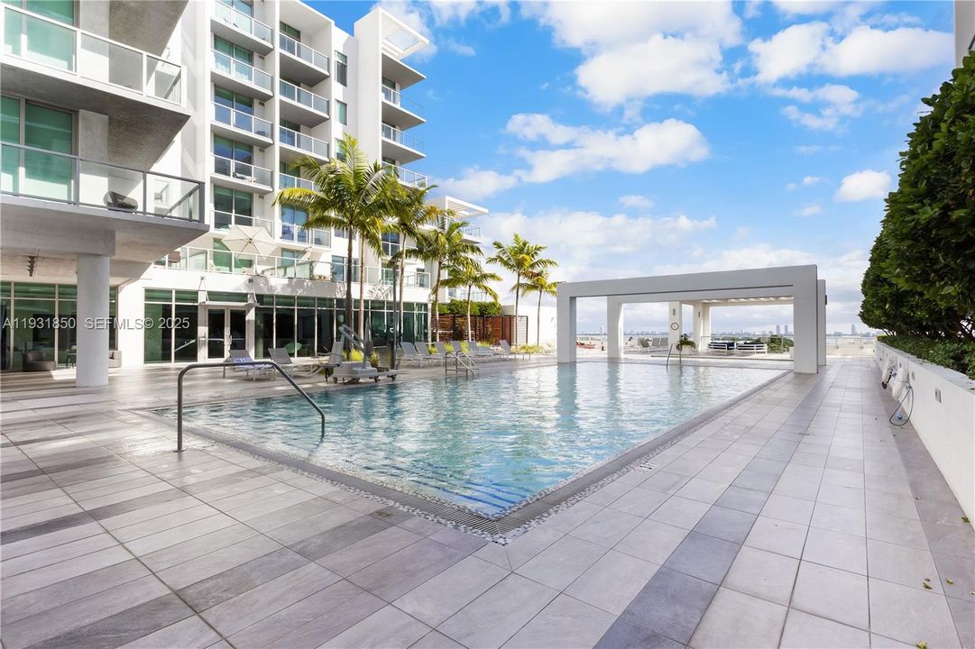 En Venta: $790,000 (2 camas, 2 baños, 1048 Pies cuadrados)