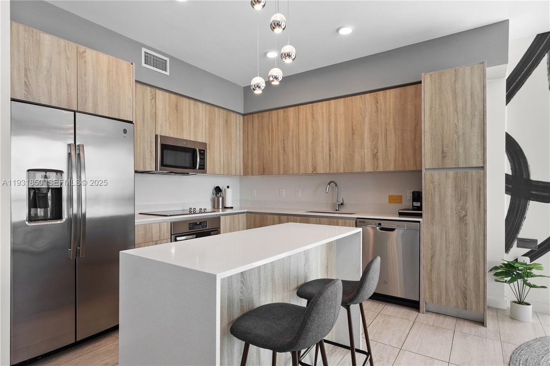 En Venta: $790,000 (2 camas, 2 baños, 1048 Pies cuadrados)