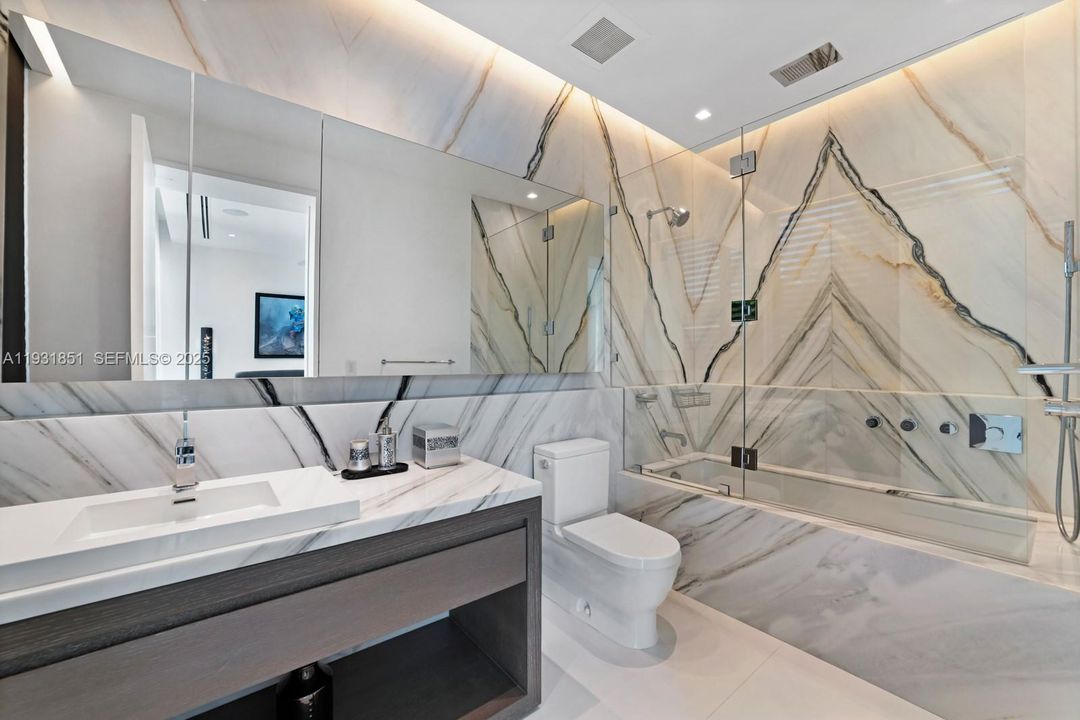 待售: $26,000,000 (7 贝兹, 8 浴室, 7573 平方英尺)