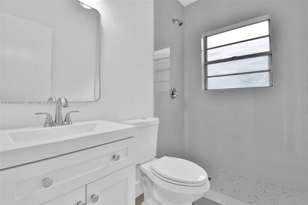 En Renta: $2,250 (2 camas, 1 baños, 800 Pies cuadrados)