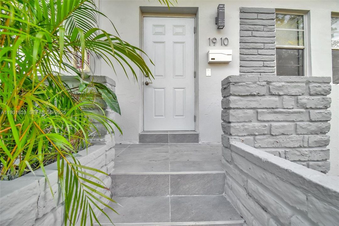 En Renta: $2,250 (2 camas, 1 baños, 800 Pies cuadrados)