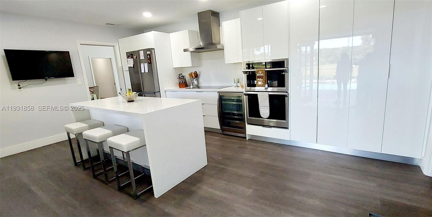 En Venta: $1,250,000 (5 camas, 3 baños, 2958 Pies cuadrados)