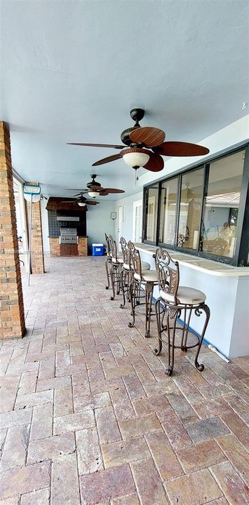 En Venta: $1,250,000 (5 camas, 3 baños, 2958 Pies cuadrados)