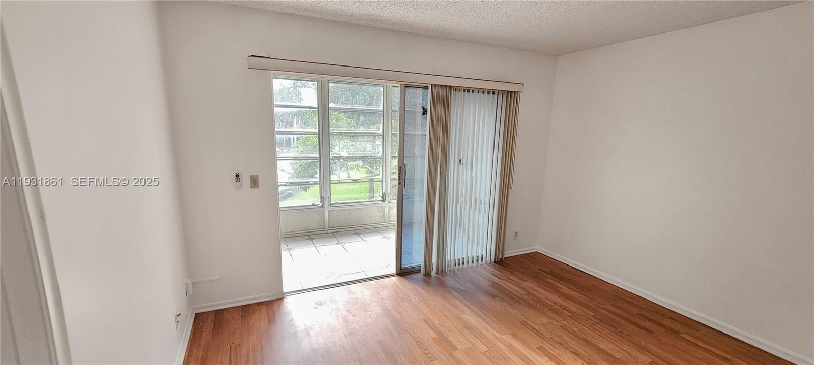 В аренду: $2,100 (2 спален, 2 ванн, 1196 Квадратных фут)