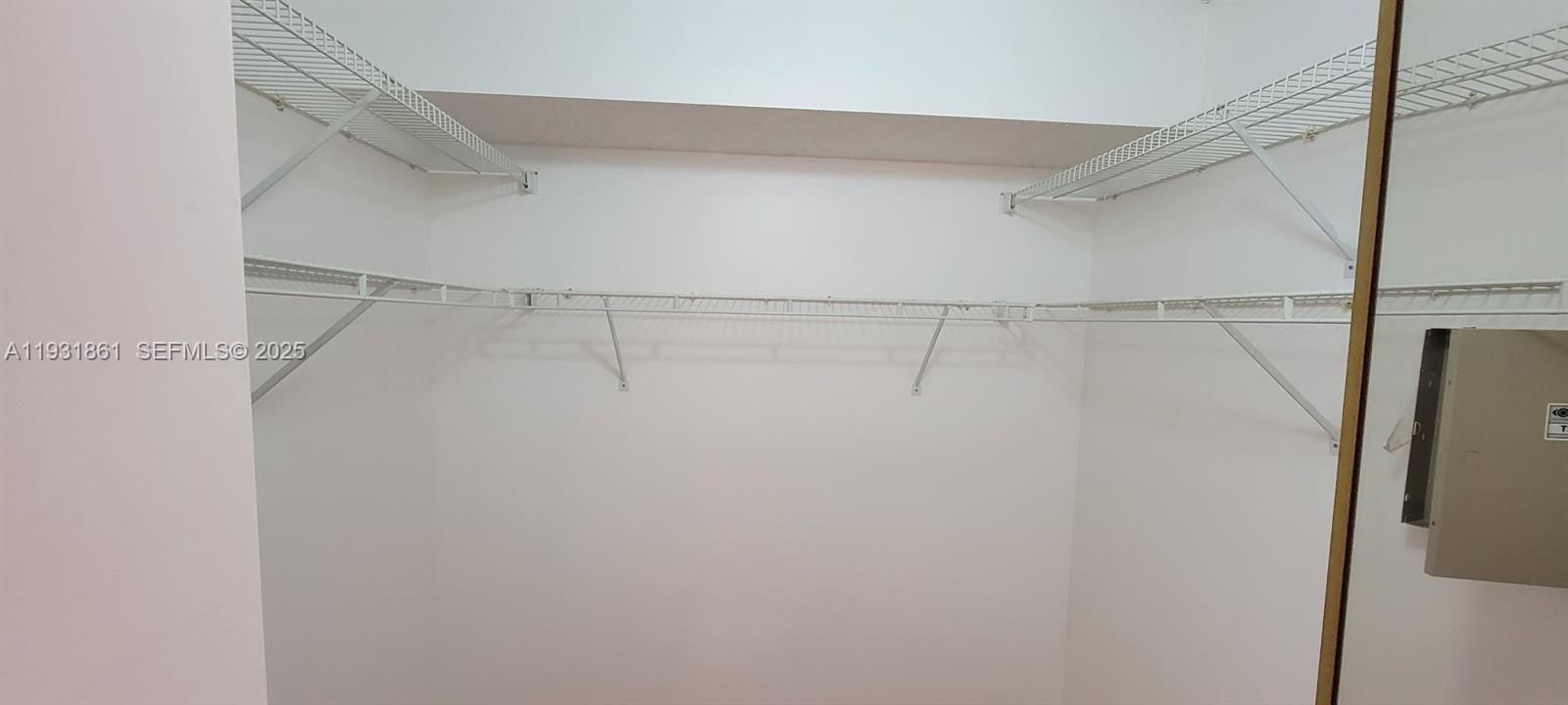 В аренду: $2,100 (2 спален, 2 ванн, 1196 Квадратных фут)