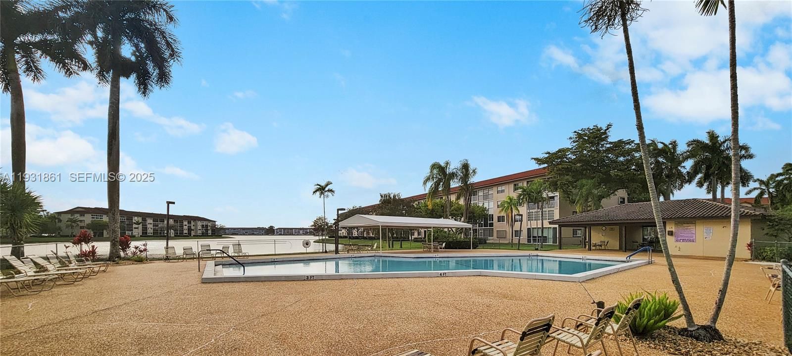 В аренду: $2,100 (2 спален, 2 ванн, 1196 Квадратных фут)