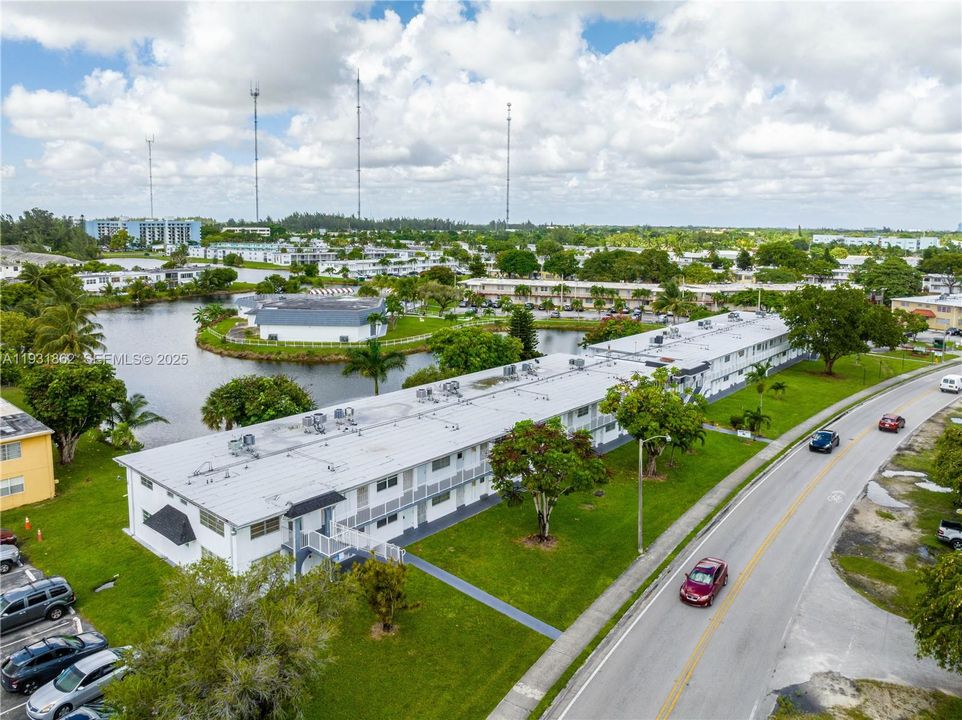 В аренду: $1,275 (1 спален, 1 ванн, 692 Квадратных фут)