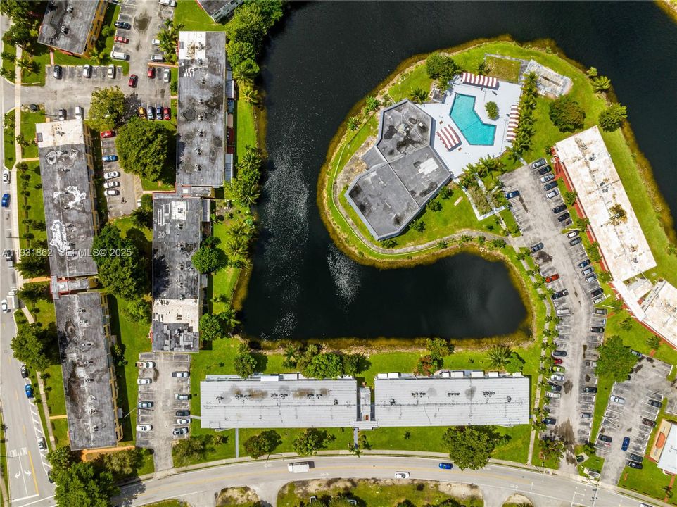 В аренду: $1,275 (1 спален, 1 ванн, 692 Квадратных фут)