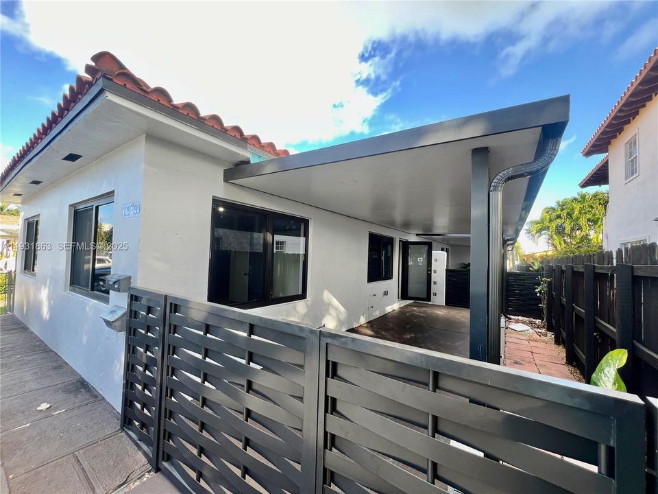 На продажу: $1,200,000 (0 спален, 0 ванн, 2343 Квадратных фут)