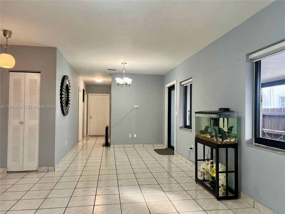 На продажу: $1,200,000 (0 спален, 0 ванн, 2343 Квадратных фут)