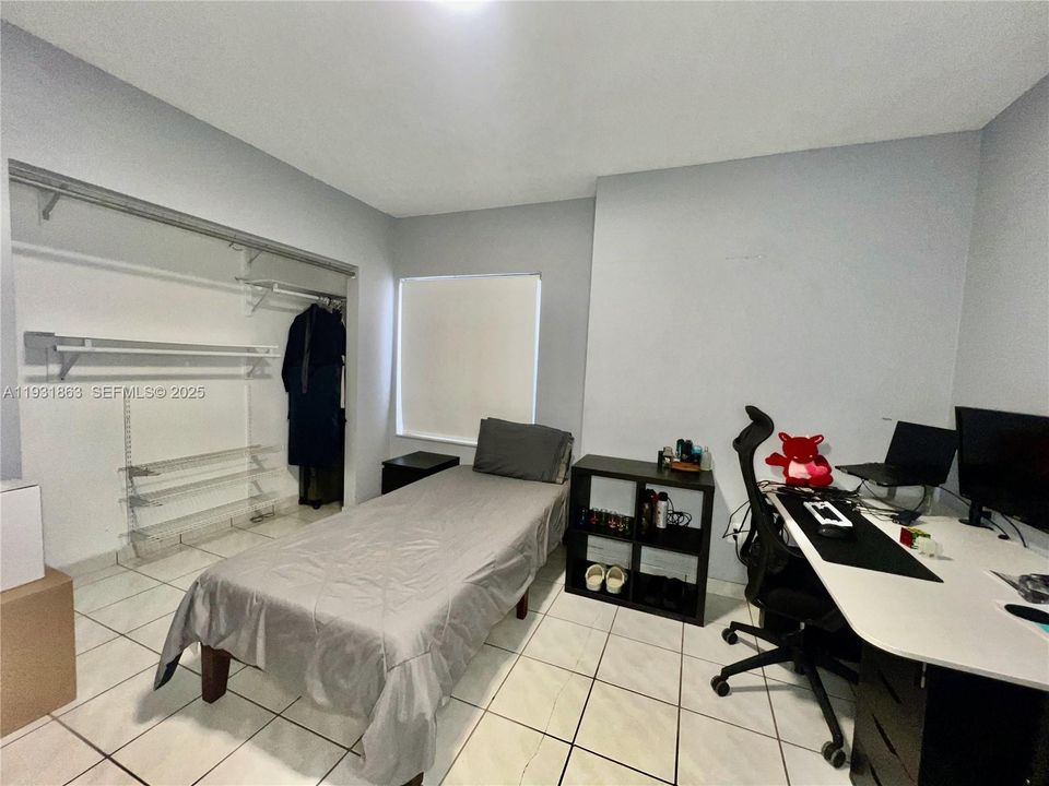 На продажу: $1,200,000 (0 спален, 0 ванн, 2343 Квадратных фут)