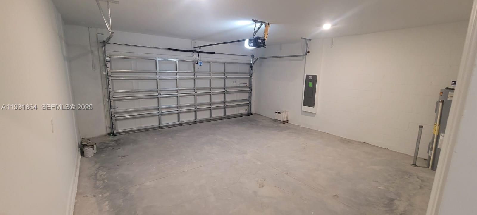 For Rent: $2,300 (4 beds, 2 baths, 0 Square Feet)