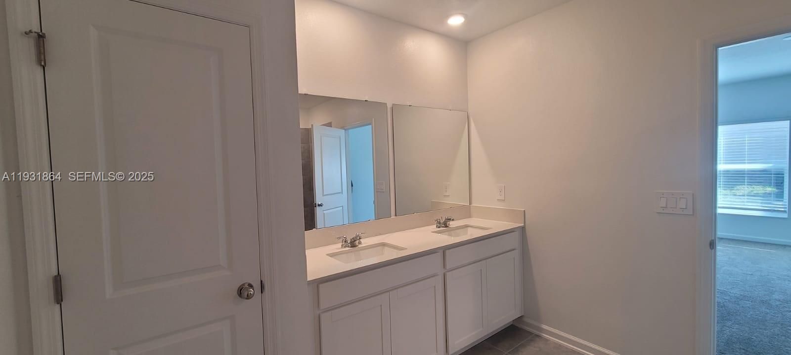 For Rent: $2,300 (4 beds, 2 baths, 0 Square Feet)