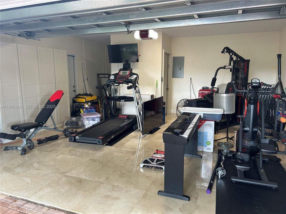 En Venta: $1,100,000 (4 camas, 3 baños, 2480 Pies cuadrados)