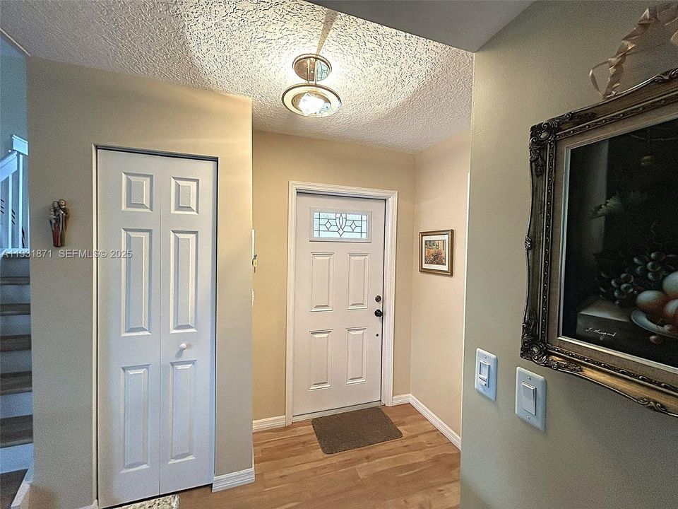 待售: $659,000 (3 贝兹, 2 浴室, 1309 平方英尺)