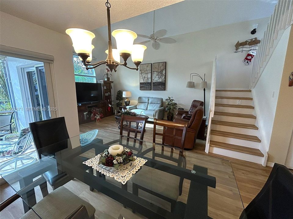 待售: $659,000 (3 贝兹, 2 浴室, 1309 平方英尺)