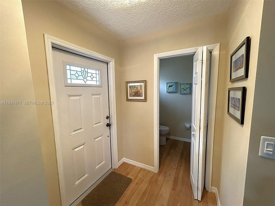 待售: $659,000 (3 贝兹, 2 浴室, 1309 平方英尺)