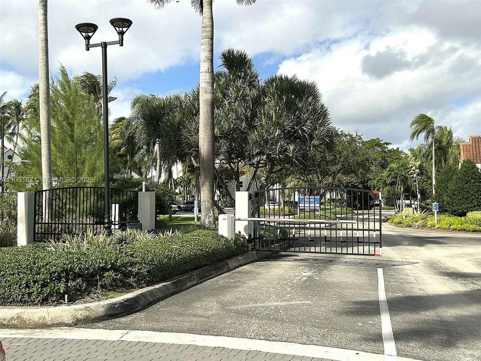 待售: $659,000 (3 贝兹, 2 浴室, 1309 平方英尺)