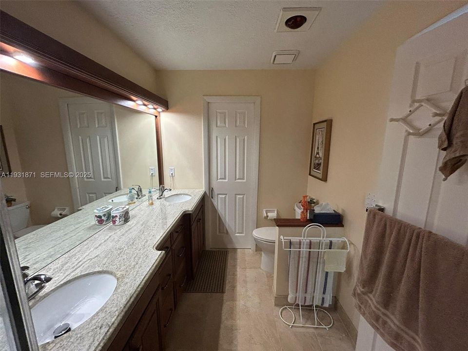 待售: $659,000 (3 贝兹, 2 浴室, 1309 平方英尺)