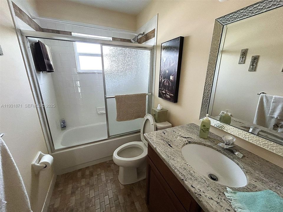 待售: $659,000 (3 贝兹, 2 浴室, 1309 平方英尺)