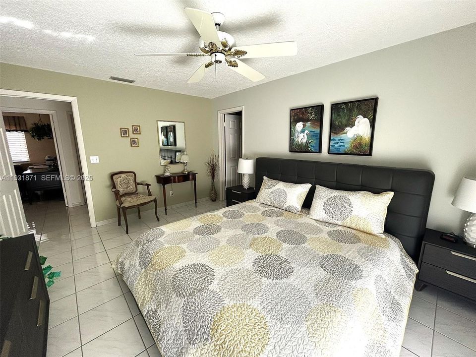 待售: $659,000 (3 贝兹, 2 浴室, 1309 平方英尺)